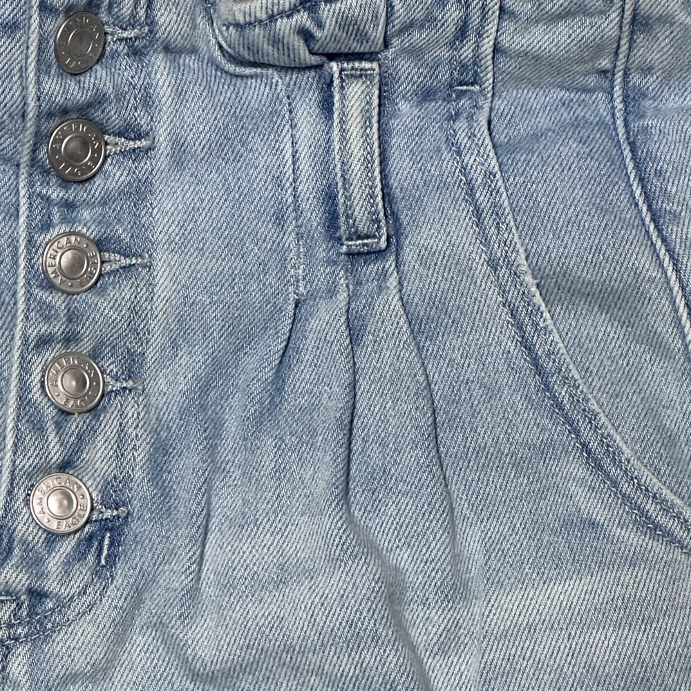 AEO Mom Short Button Fly Paperbag Waist Denim Shorts Blue Light Wash 8‎ - Picture 4 of 11